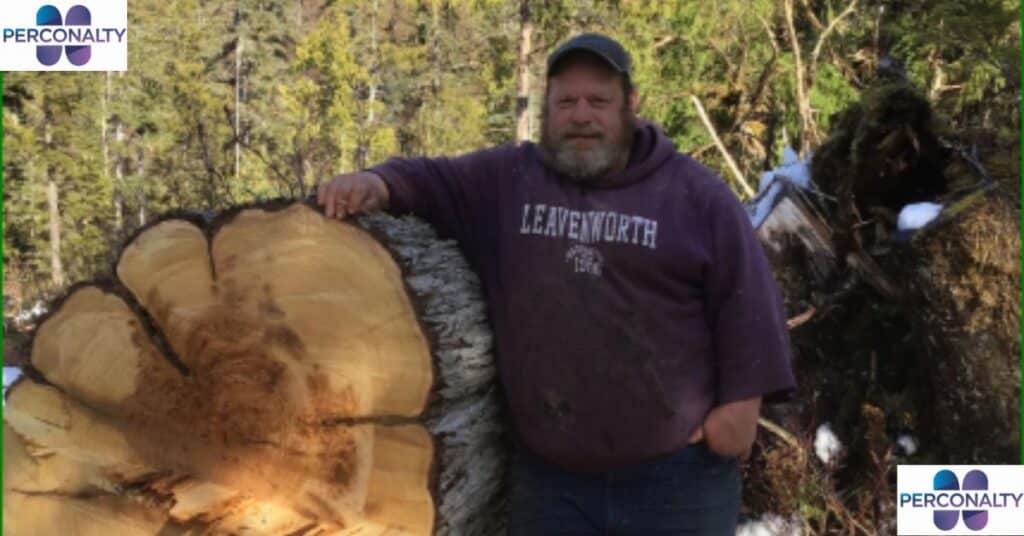 Tim Curly Leach Wife and Family
